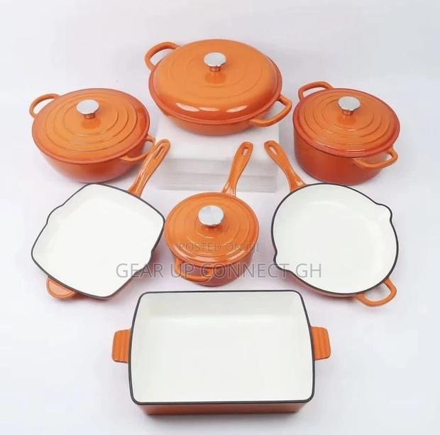 7pcs Cast Iron Unstick Pan · Photo 2