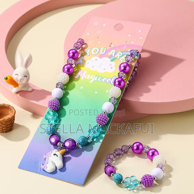 Pretty Necklace With Bracelet · Photo 1