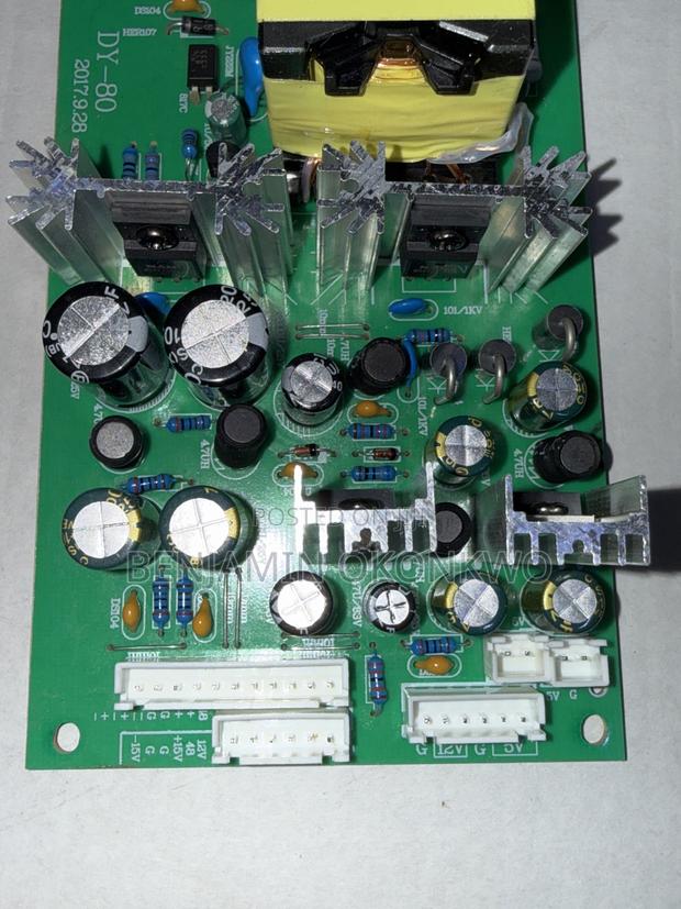 16-36 Channel Mixer Power Supply · Photo 2