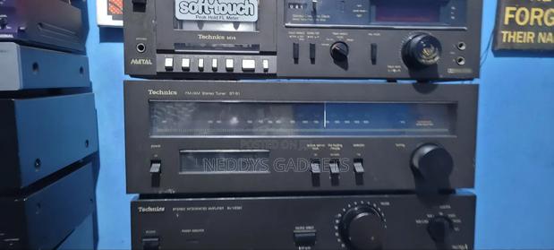 Technics Amplifier Su Vz320, Turner and Tape · Photo 1