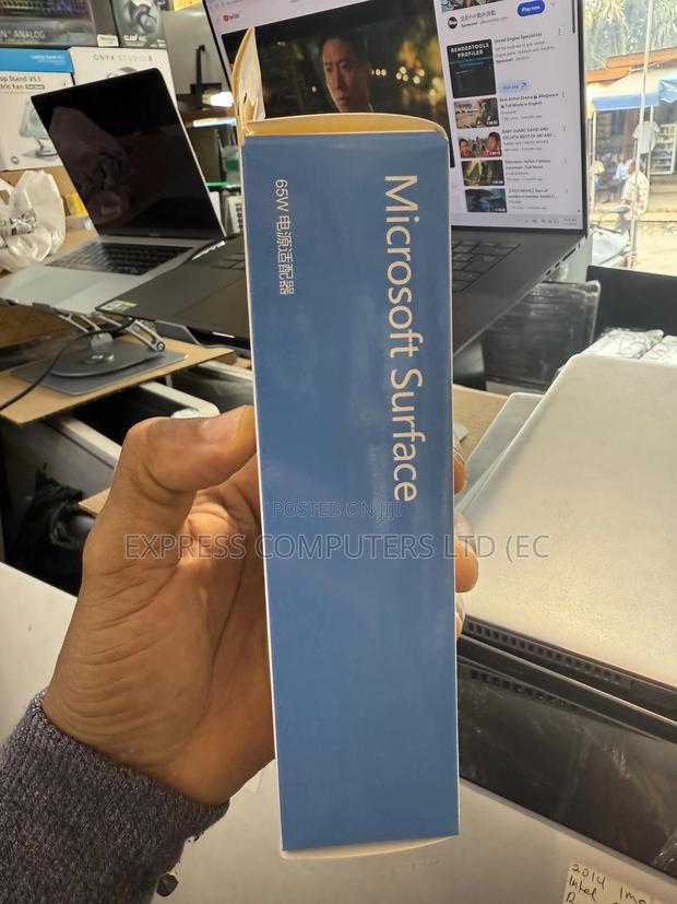 Microsoft Surface Original 65 Watts Charger .For Surface Pro 4,5,6 7 · Photo 2
