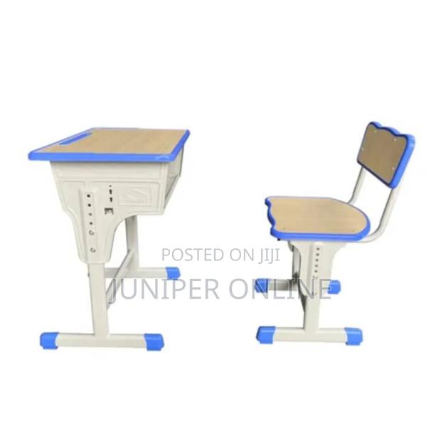 Study Chair and Table Crond · Photo 2