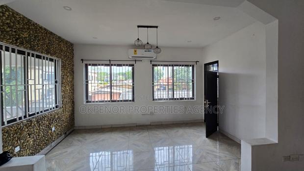 2bdrm House in Osu, Oxford Street for rent · Photo 3