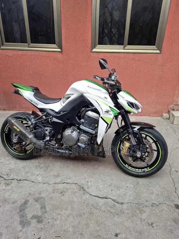Kawasaki 2019 White · Photo 8