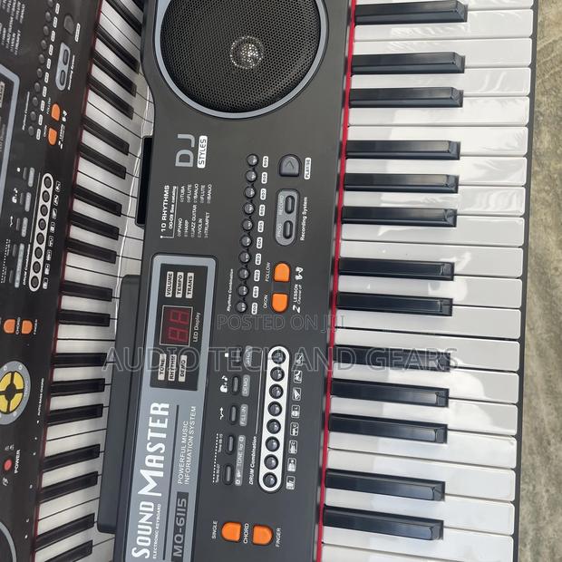 Sound Master 61 Keys Electronic Keyboard · Photo 3