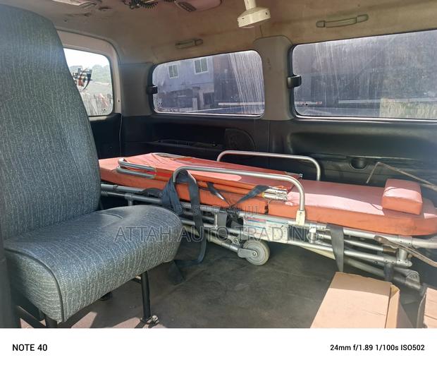 Hyundai H-100 2001 White · Photo 7