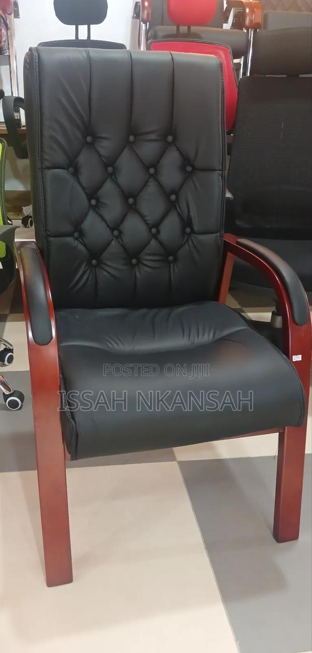 Boss Office Chair · Photo 2