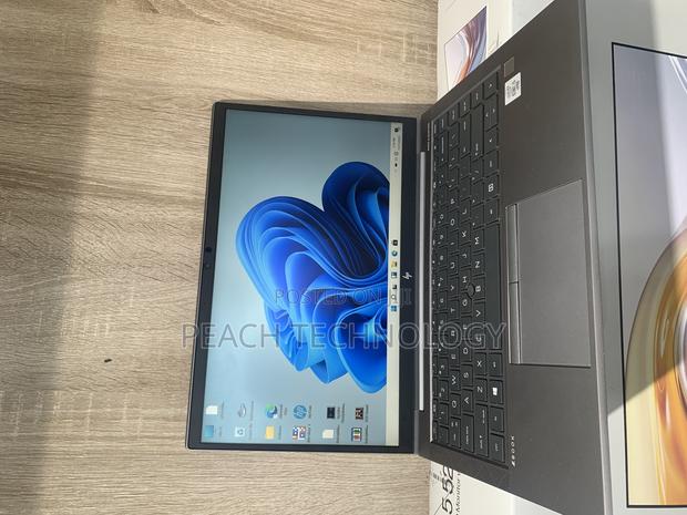 Laptop HP ZBook Firefly 14 G7 16GB Intel Core i5 SSD 256GB · Photo 2