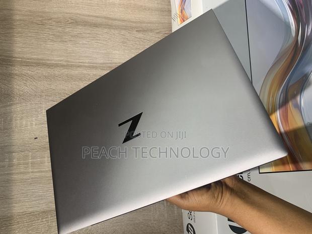 Laptop HP ZBook Firefly 14 G7 16GB Intel Core i5 SSD 256GB · Photo 3