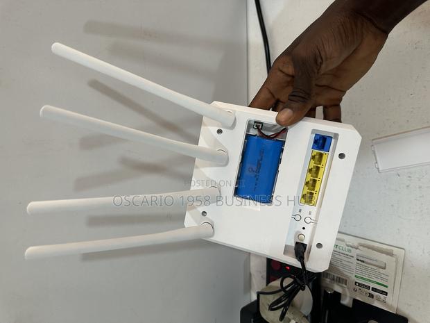 Universal Wifi Router · Photo 3