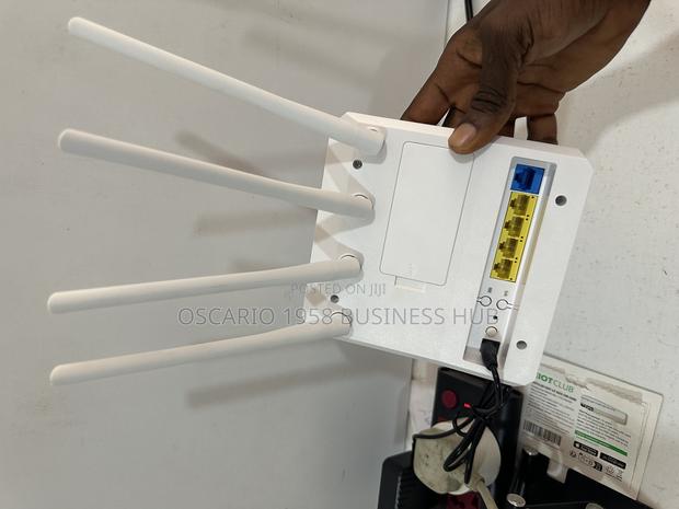 Universal Wifi Router · Photo 2