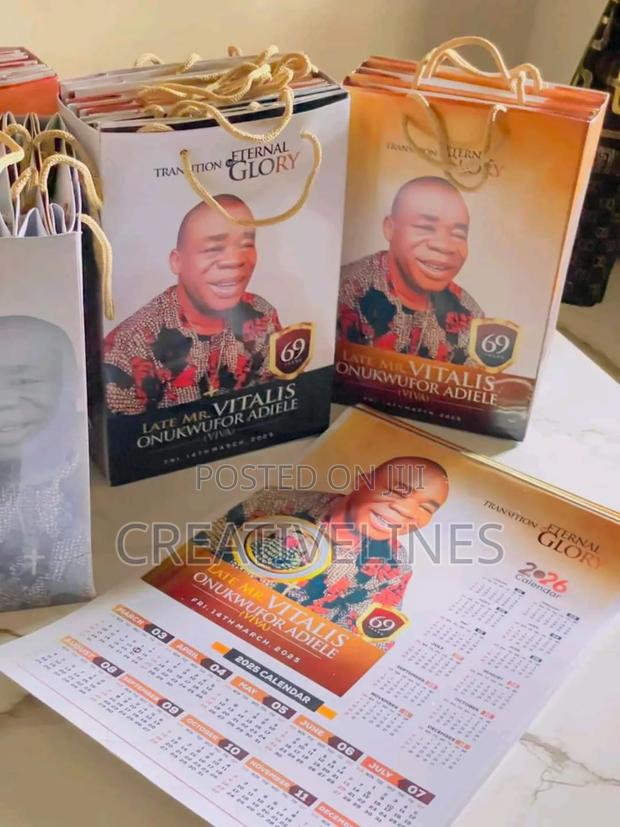Calender and Paperbag · Photo 1