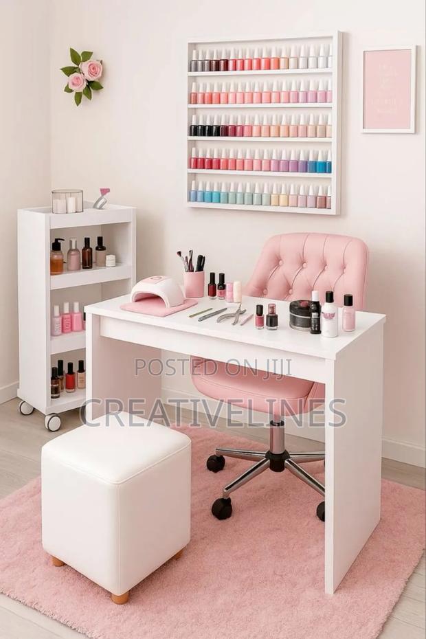 Pedicure Interior Deco · Photo 2