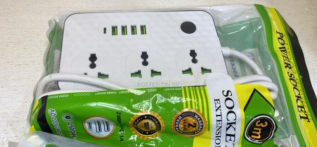 3 Way Multi Extension Board With Usb Port · Photo 2