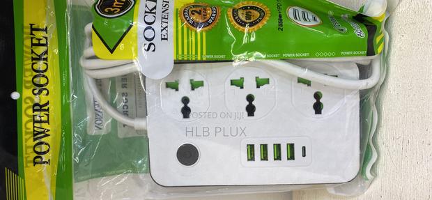 3 Way Multi Extension Board With Usb Port · Photo 3