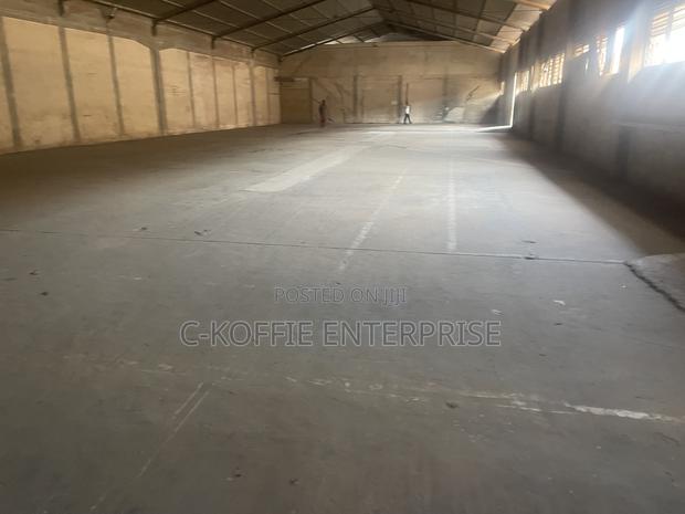 751 SQM Warehouse at North Kaneshie Industrial · Photo 5