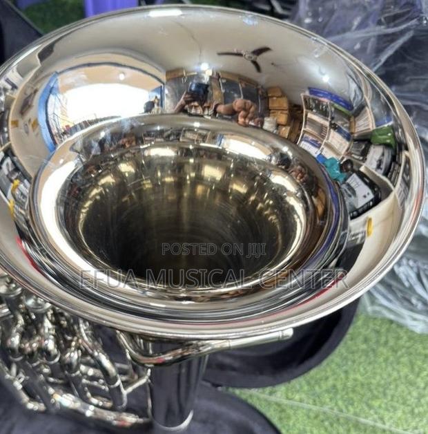 Yamaha Yep-621s Silver-Plated Bb Euphonium. · Photo 1