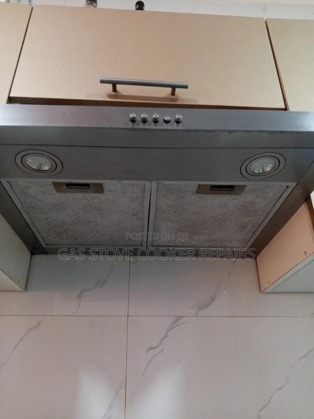 Kitchen Extractor Cleaning · Photo 2