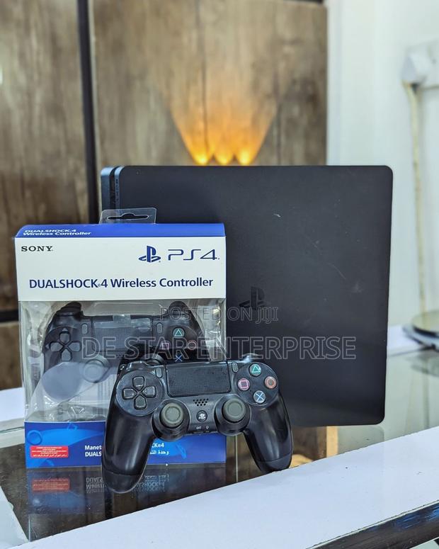 Sony Ps4 Pad Dual Shock 4 - Wireless Controller · Photo 1