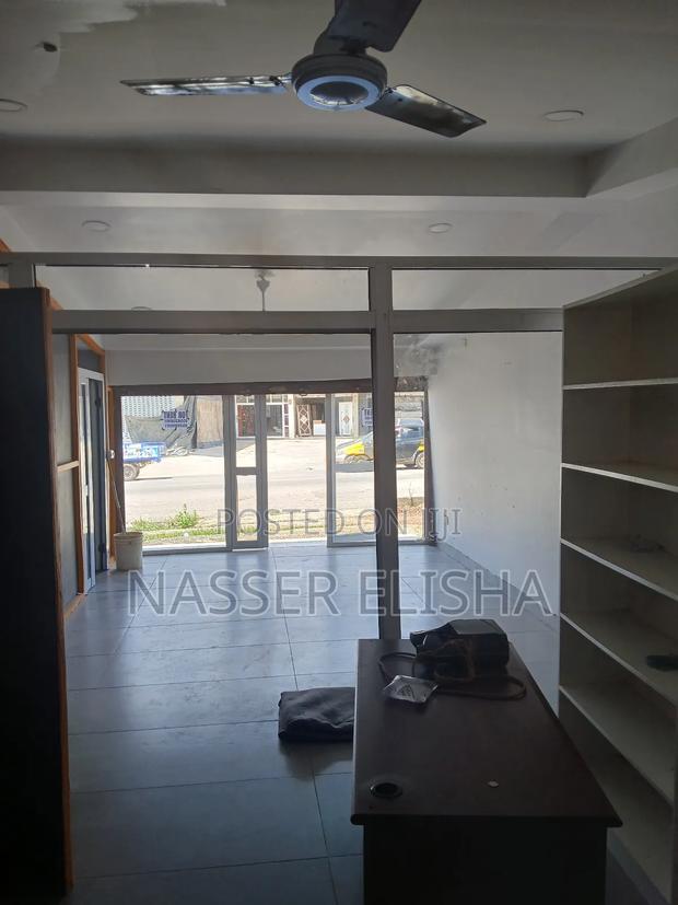Double Shop/Single · Photo 6