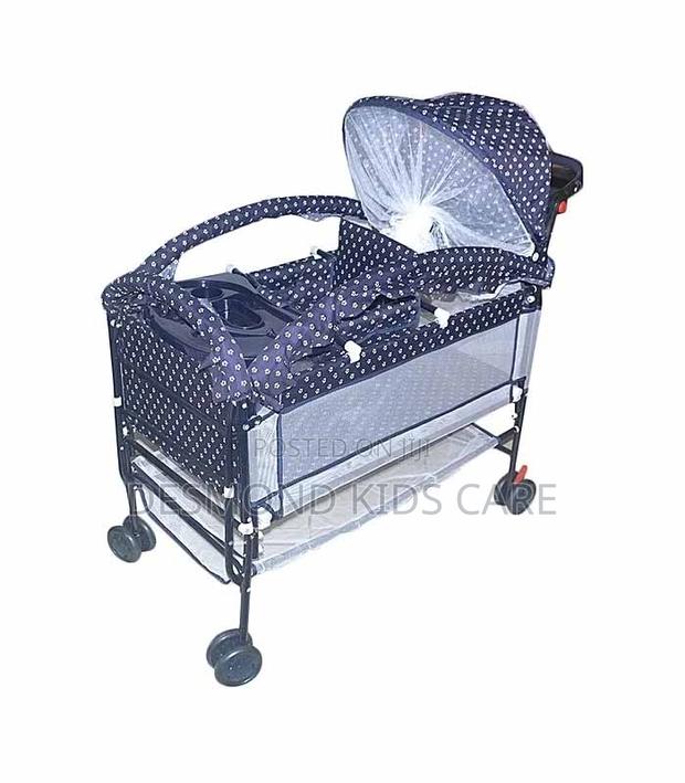 Baby’S Metal Cot · Photo 1