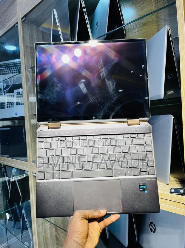 Laptop HP Spectre 14 16GB Intel Core i7 SSD 512GB · Photo 2
