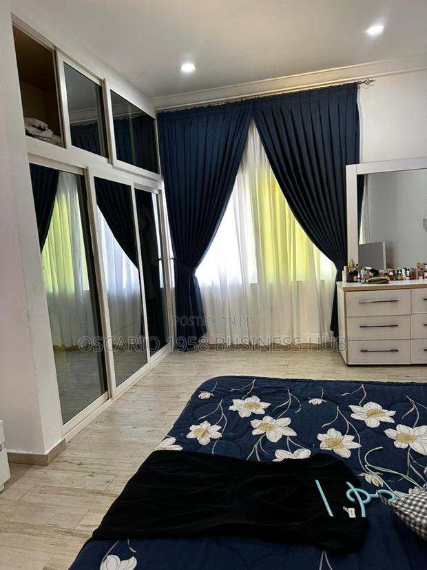 Beauty Decorative Curtains · Photo 1