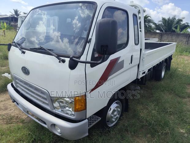 Kia Pamax. Manual Engine. 2.5ton. · Photo 1