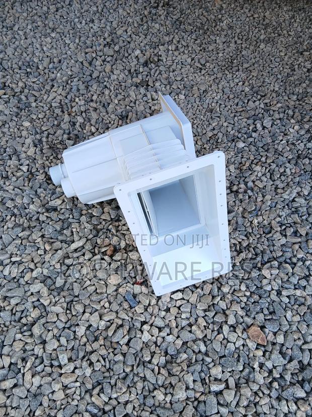 Swimming Pool Skimmer,Main and Inlets · Photo 2
