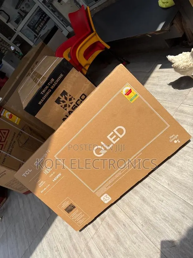 TCL 43” Qled Smart Tv Bright Home Entertainment · Photo 1