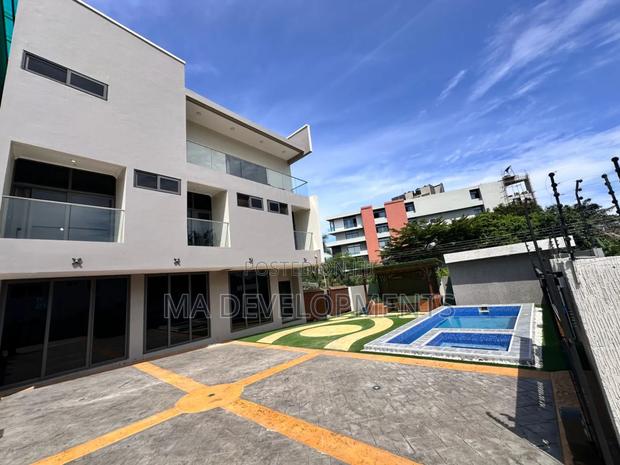 Furnished 5bdrm House in Madev Realty, Cantonments for rent · Photo 1