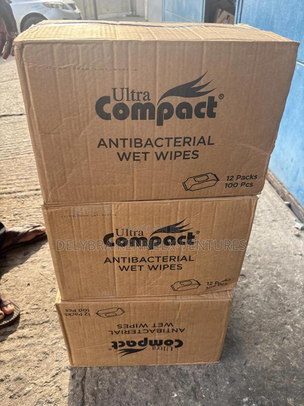 Ultra Compact Wet Wipes · Photo 5