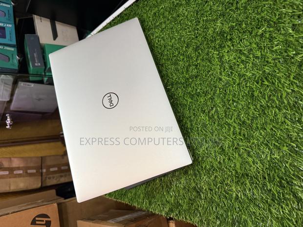 Laptop Dell XPS 15 9530 32GB Intel Core i9 SSD 1T · Photo 4