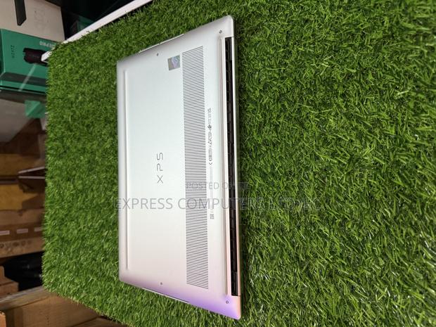 Laptop Dell XPS 15 9530 32GB Intel Core i9 SSD 1T · Photo 6