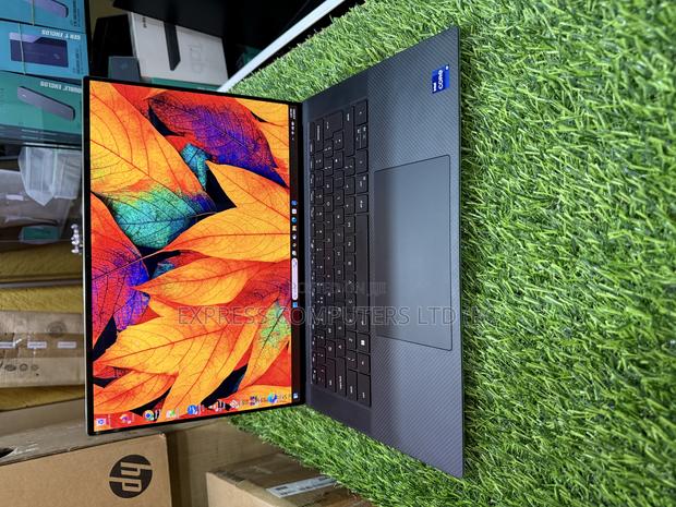 Laptop Dell XPS 15 9530 32GB Intel Core i9 SSD 1T · Photo 5