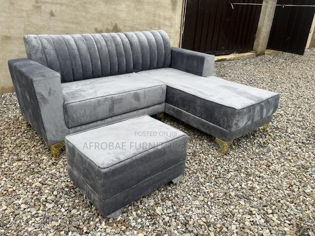 Premium Quality Sofa · Photo 1