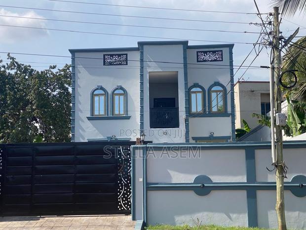 4bdrm Townhouse/Terrace in Kay Real Estate, Pokuase for sale · Photo 2
