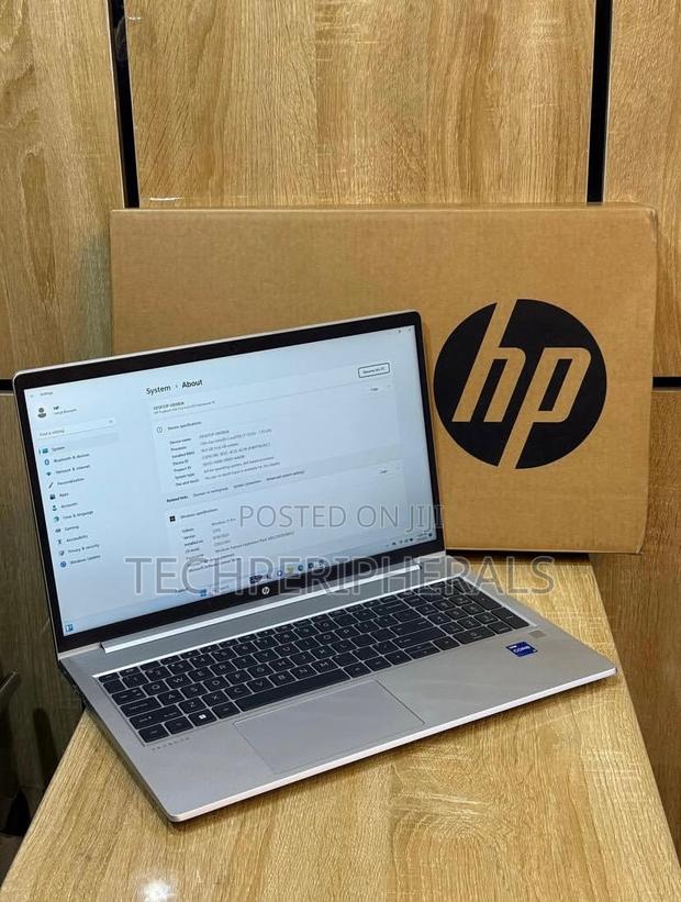 New Laptop HP ProBook 450 8GB Intel Core i7 SSD 512GB · Photo 3