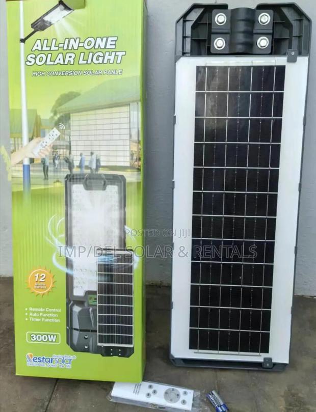 300w Solar Street Light With Panel, Remote Control, Timer Functions · Photo 2