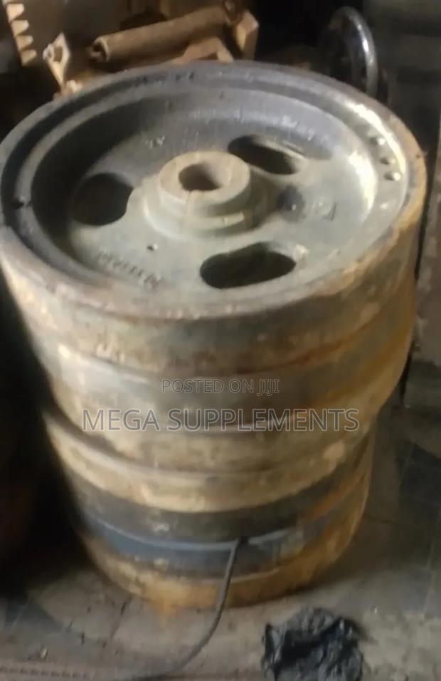 Pair of Local Gym Plates · Photo 4