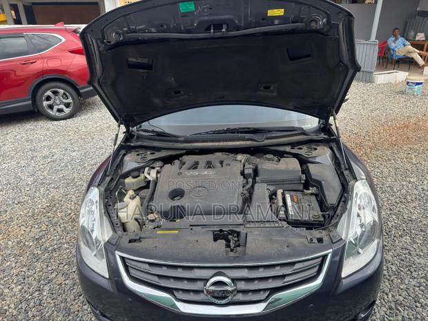 Nissan Altima 3.5 SL 4dr Sedan (3.5L 6cyl CVT) 2014 Gray · Photo 8