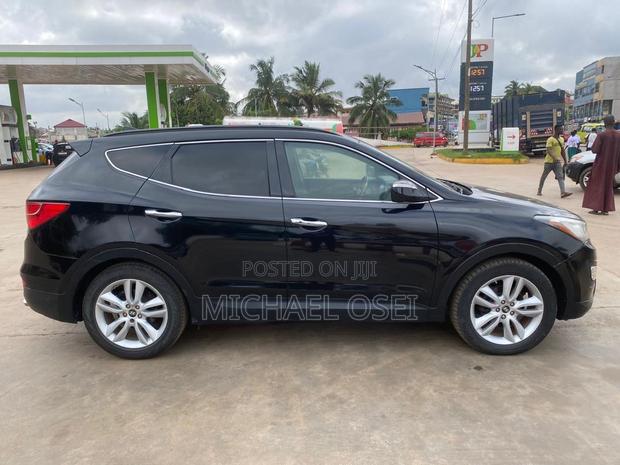Hyundai Santa Fe 2014 Black · Photo 5