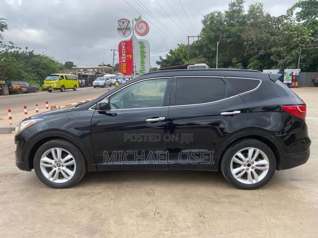 Hyundai Santa Fe 2014 Black · Photo 6