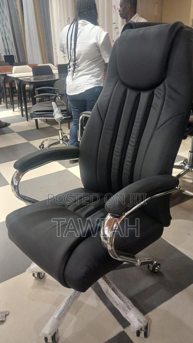 Orthopedic High Back Office Chairs · Photo 2
