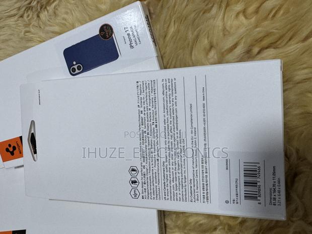 Spigen Mag Armor Magsafe Case for iPhone 17 · Photo 4