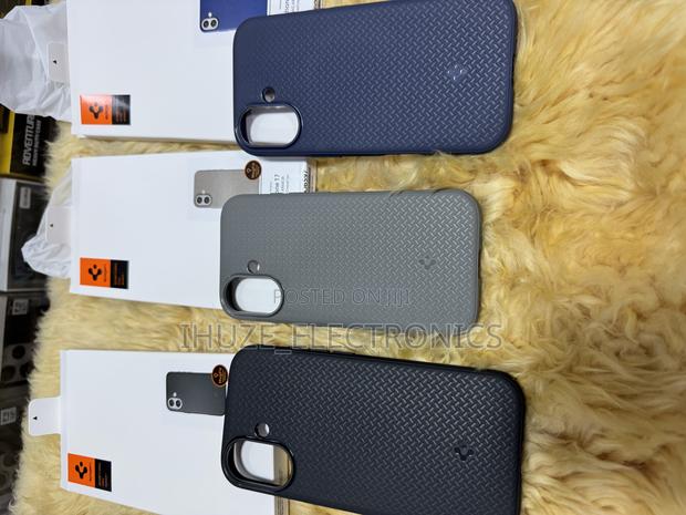 Spigen Mag Armor Magsafe Case for iPhone 17 · Photo 1