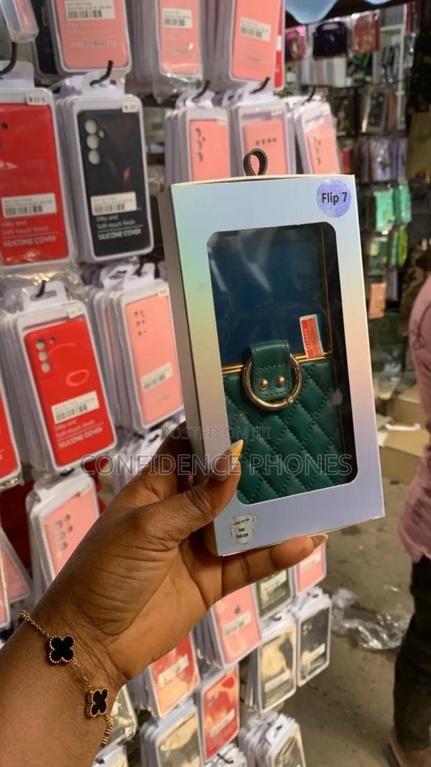 Samsung Flip 7 Cases Available · Photo 3