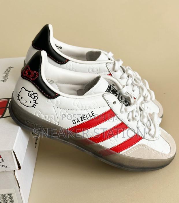 Adidas X Hello Kitty Gazelle Indoor · Photo 2