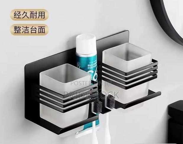 Double Black Tooth Brush Holder · Photo 1