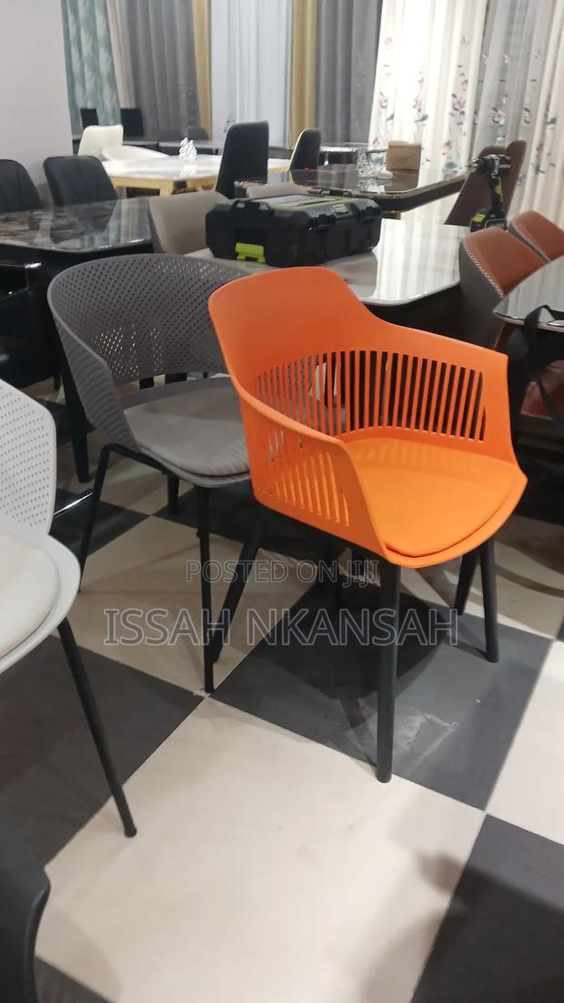 Garden Chairs · Photo 2
